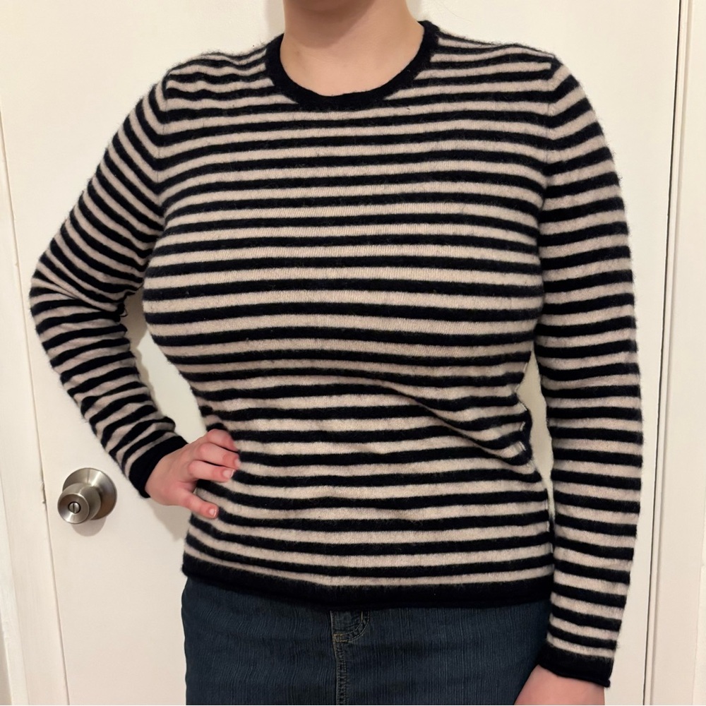 ☁️ Saks Fifth Avenue Black & Cream Striped Crewneck Sweater
